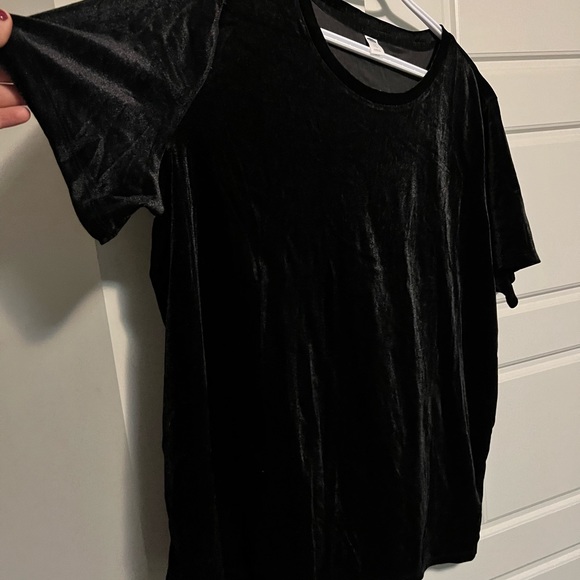 BLACK VELVET SHIRT - Picture 5 of 8